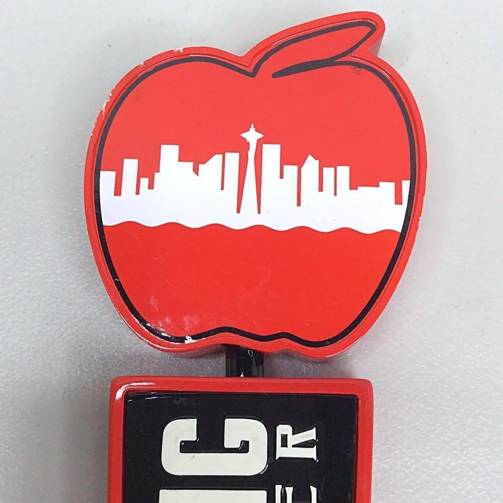 Schilling Hard Cider Tap‎ Handle Passport Pineapple Passion Toucan Tropical